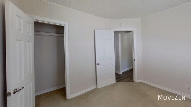 Building Photo - 412 Hamby St