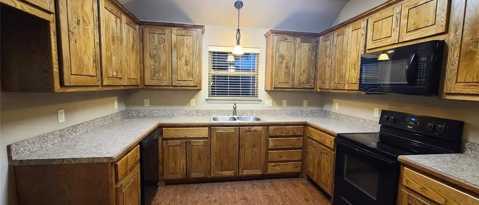 Building Photo - 1110 Avendale Dr