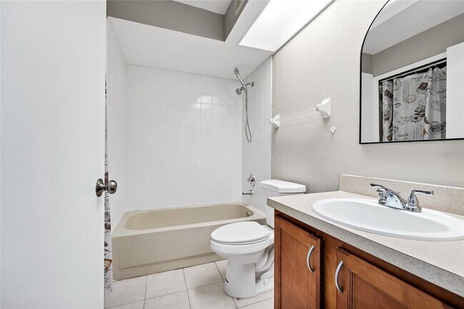 Building Photo - 7865 Sugar View Ct