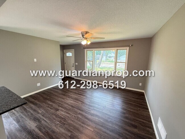 Building Photo - Blaine House on Large Corner Lot, Updated Kitchen & Baths, Family Room, Private Deck Area