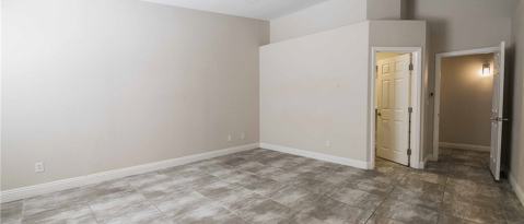 Building Photo - 6324 Hill Haven Ave
