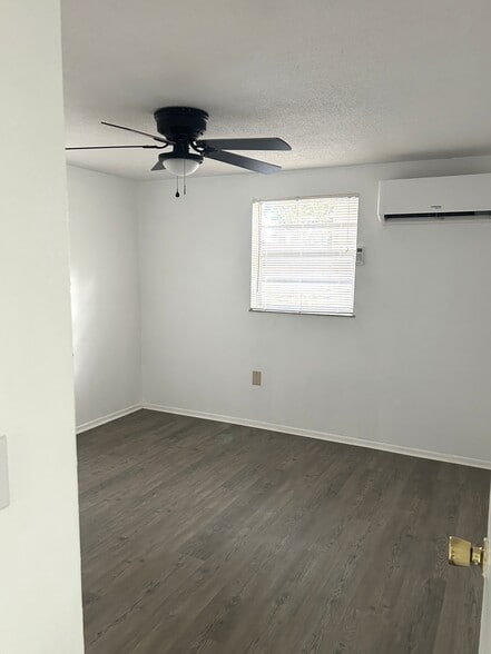 Building Photo - 8129 Cass Rd