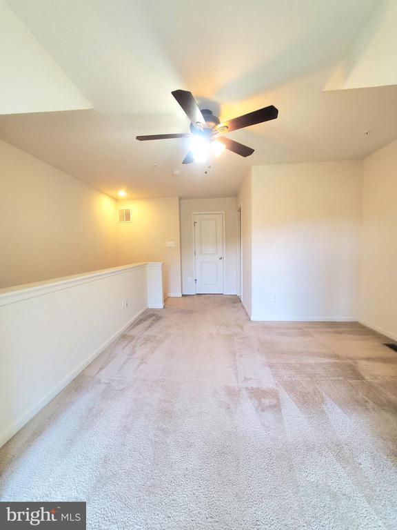 Building Photo - 135 Prado Ln