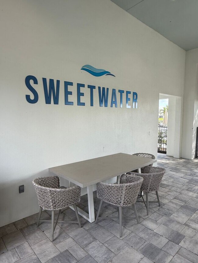 Building Photo - 2BR 2BA Home w/ Quartz Island Kitchen + Pond View Lanai + 2-Car Garage in Lakewood Ranch