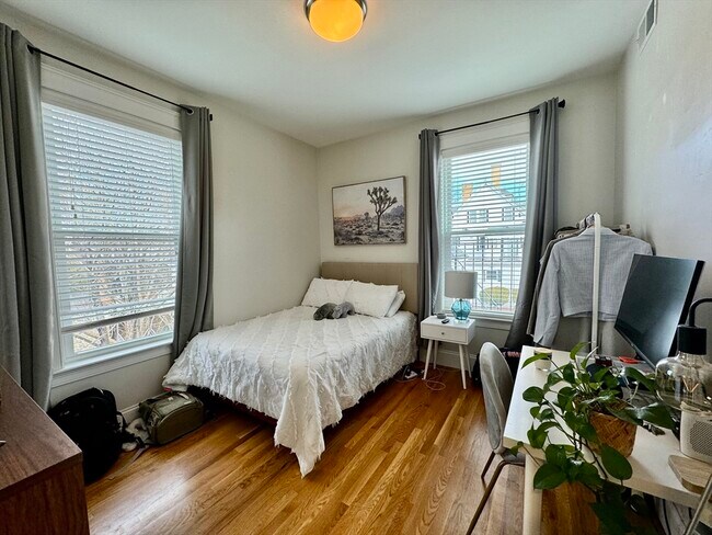 Building Photo - 405 S Huntington Ave