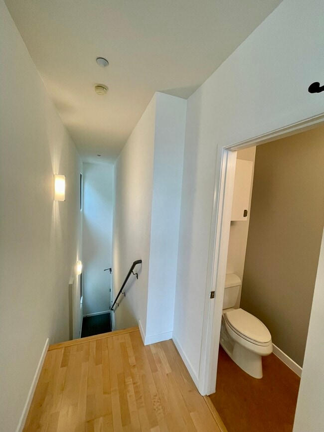 Building Photo - 1247 66th St