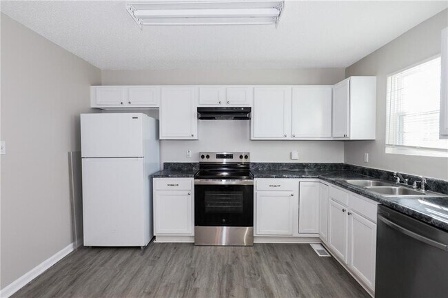 Building Photo - 5245 Oakley Commons Blvd