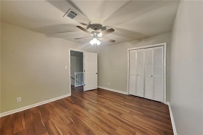 Building Photo - 506 Daisy Nash Dr SW