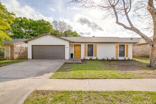 Building Photo - 7920 Lazy Brook Dr