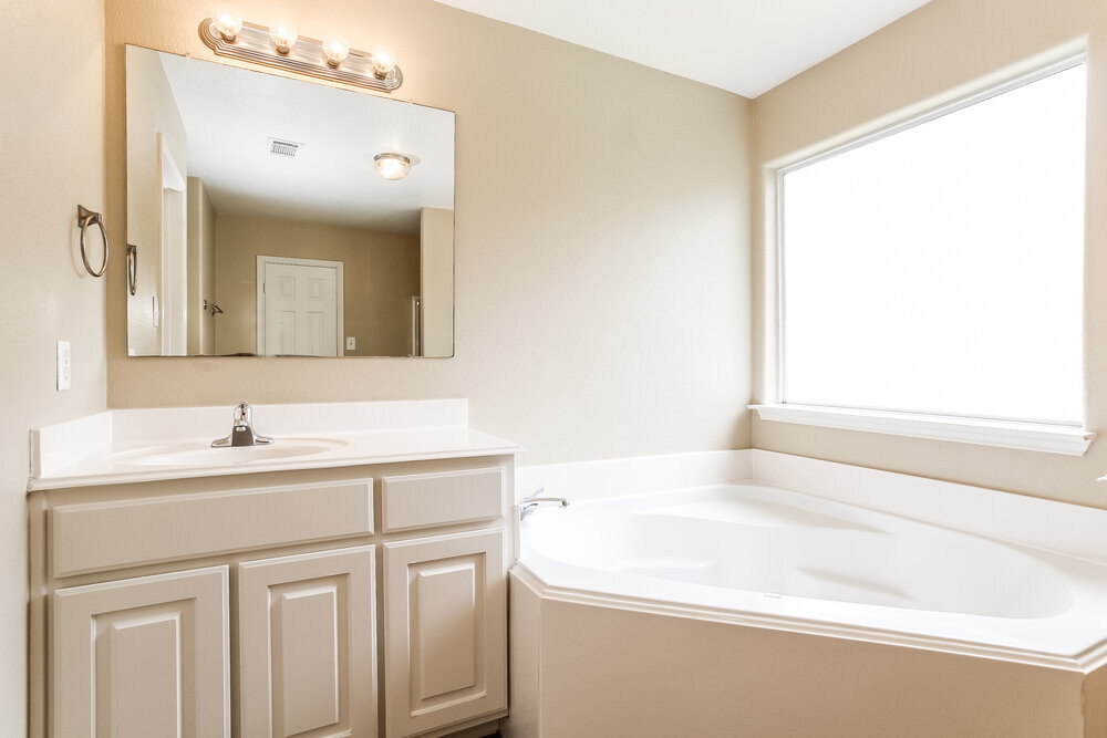 Building Photo - 29114 Red River Loop