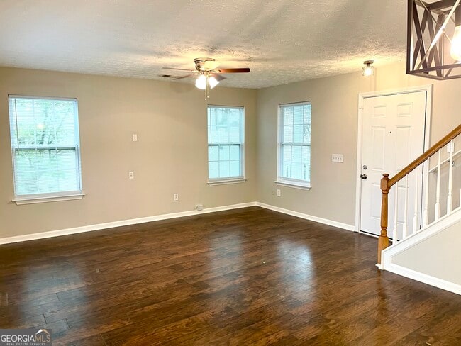 Building Photo - 650 Windcroft Cir NW