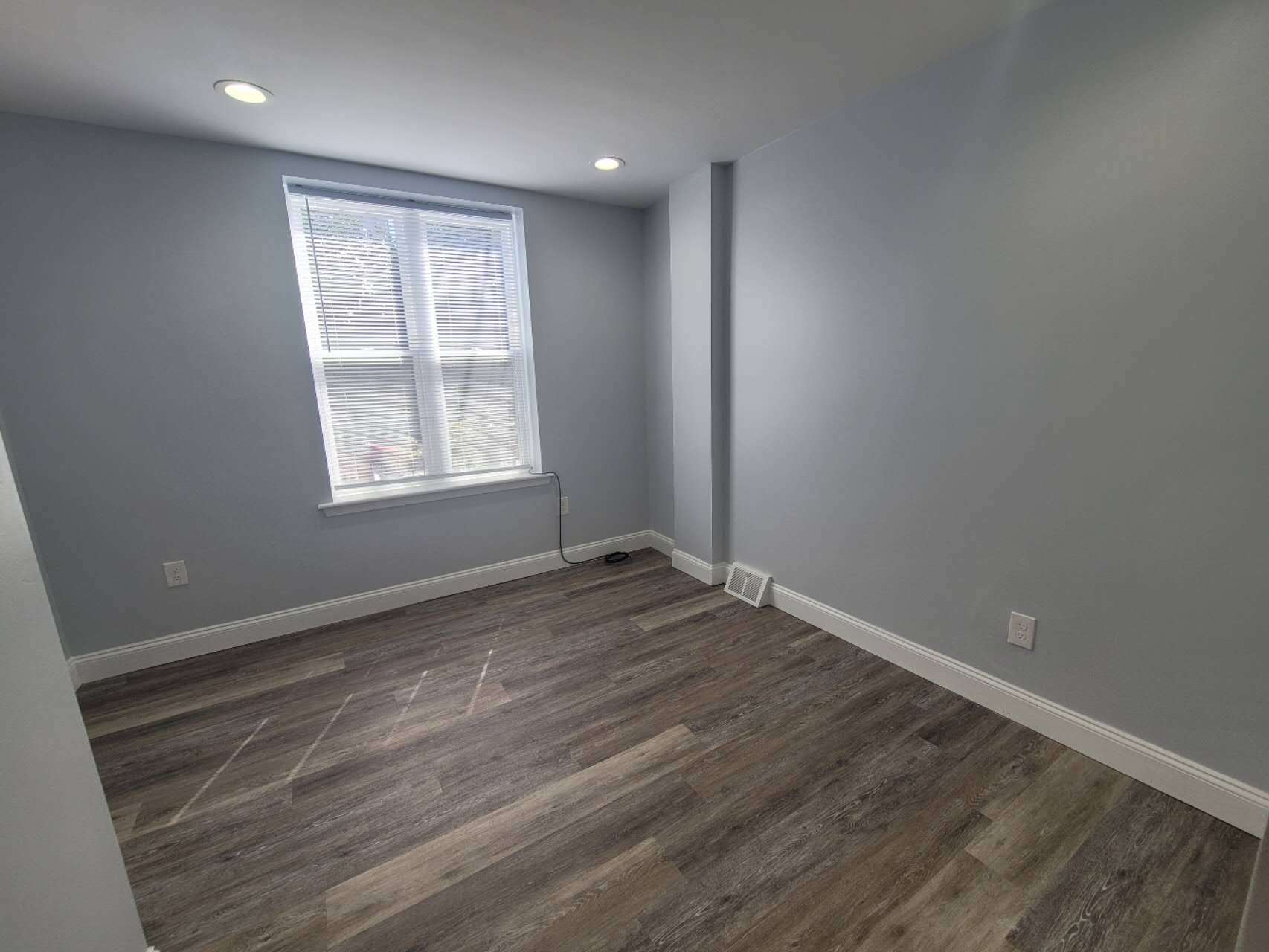 bedroom 1 - 3219 Hamilton St
