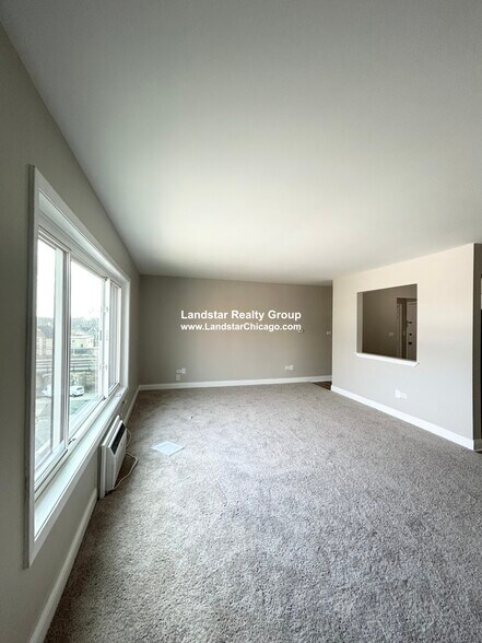 Building Photo - 104 N Kenilworth Ave