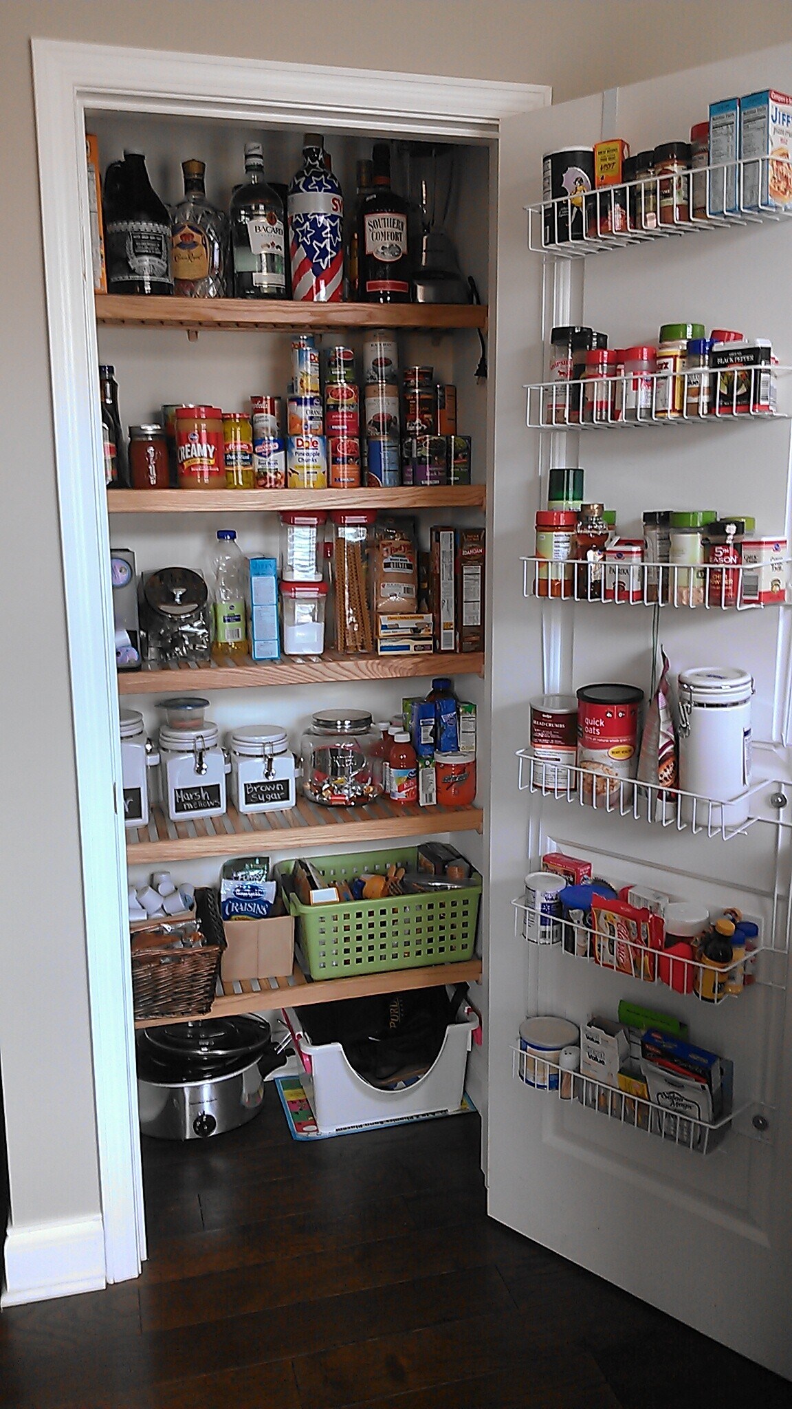 Pantry - 524 Allard Pl