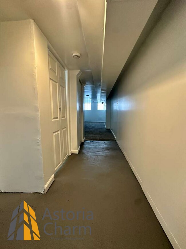 Building Photo - 3 Bedroom Home with Finished Basement and Rear Deck