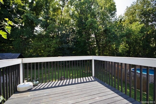 Building Photo - 346 Angelo Dr