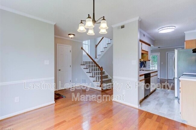 Building Photo - 845 Salem Pointe Ln