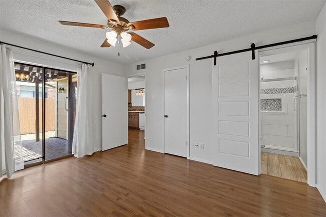 Building Photo - 1801 W Spring Creek Pkwy
