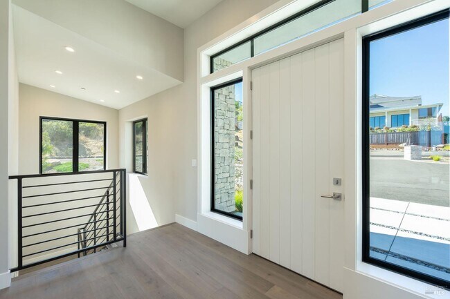 Building Photo - 3842 Horizon View Way