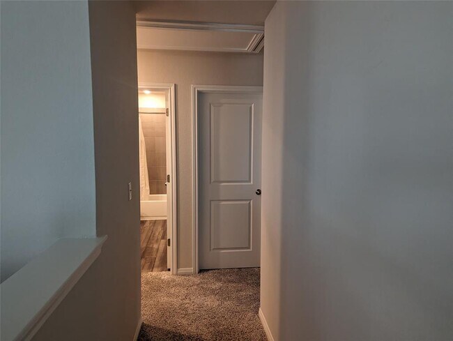 Building Photo - 6400 Rounded Pebble Ln