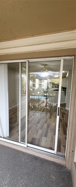 Building Photo - 1972 Lake Atriums Cir