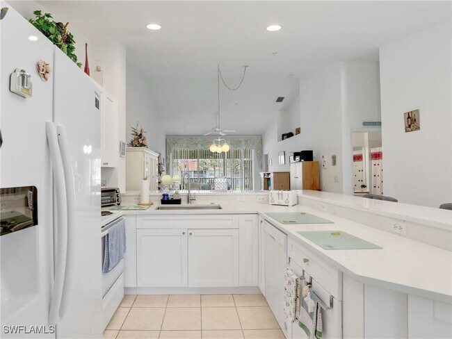Building Photo - 5015 Cedar Springs Dr