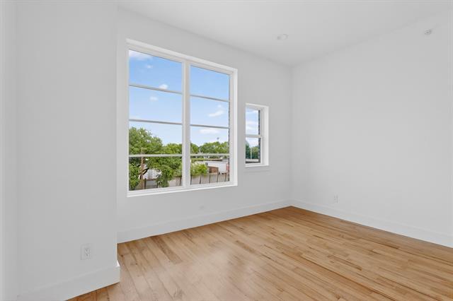 Building Photo - 2080 Kelly Ave