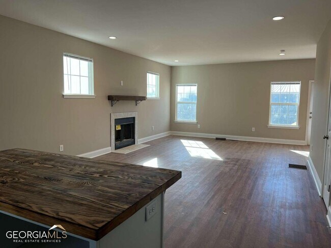 Building Photo - 86 Liberty Court Dr