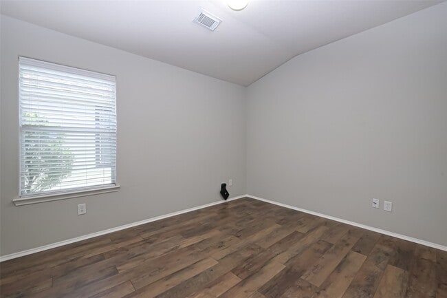 Building Photo - 26611 Marble Falls Bend