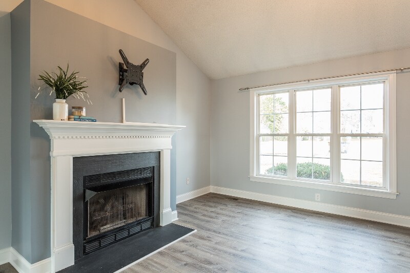 Building Photo - 15 Olde Charles Towne Ct