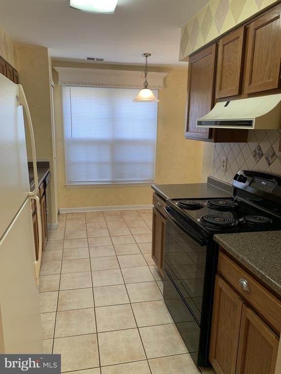 Building Photo - 22319 Mayfield Sq