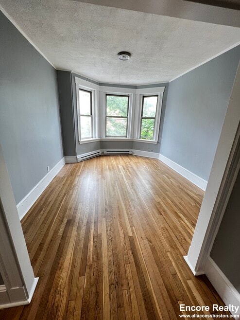 Building Photo - 883 Huntington Ave
