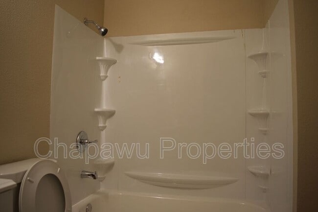 Building Photo - 521 S Polaris