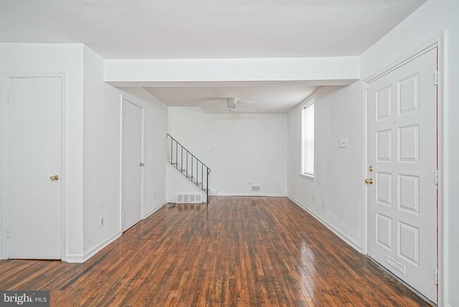 Building Photo - 1208 Webster St