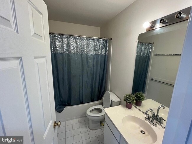 Building Photo - 13044 Rose Petal Cir
