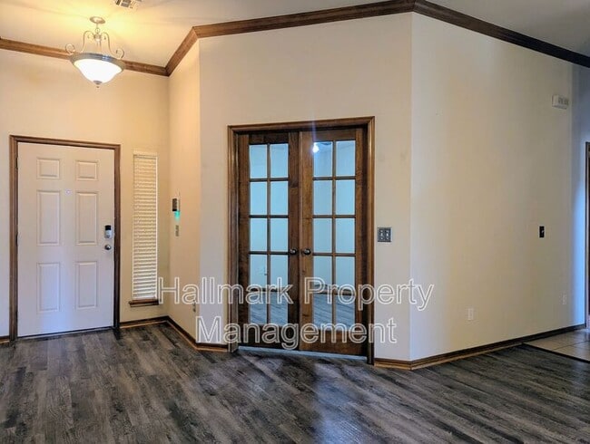 Building Photo - 2705 SE 92nd Cir