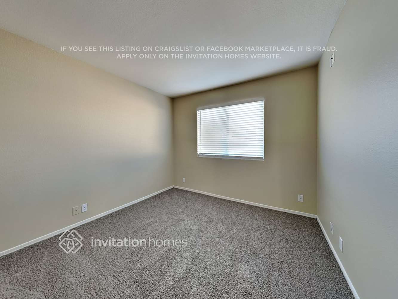 Building Photo - 8812 W Holly St