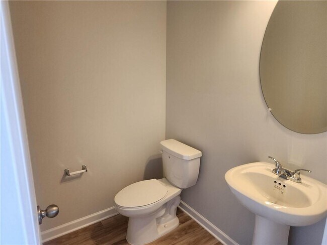 Building Photo - 832 Cygnet Ln
