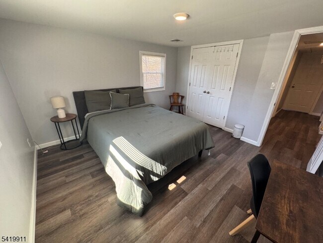 Building Photo - 117 Weldon Rd