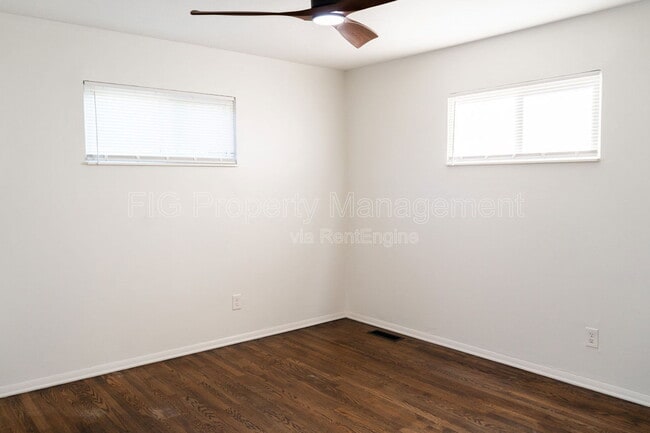 Building Photo - 2638 Dexter Ln