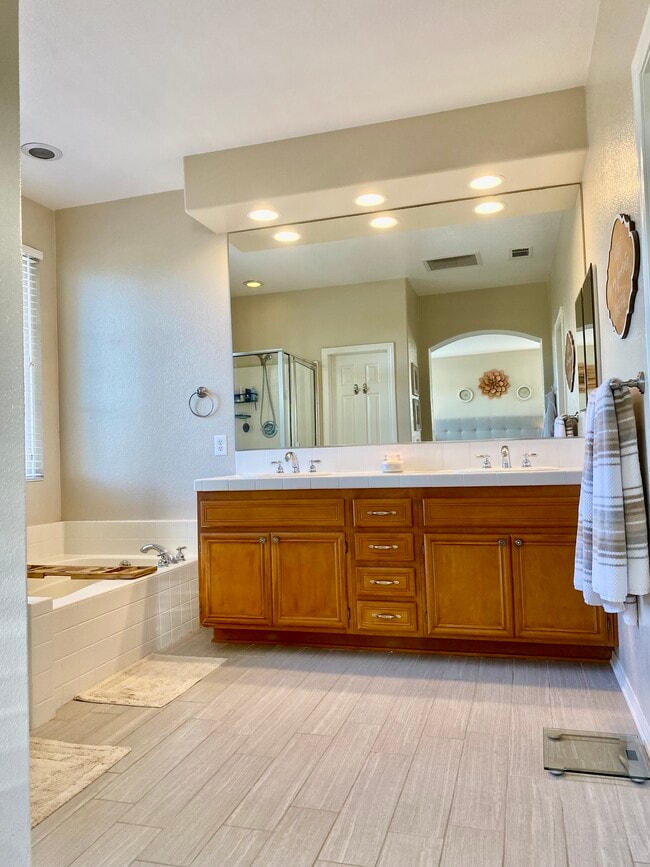 Building Photo - 32434 Campo Dr