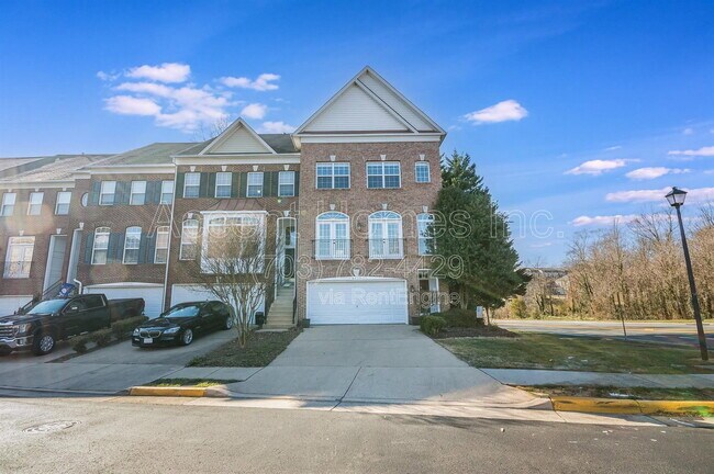 Building Photo - 6450 Waterfield Rd