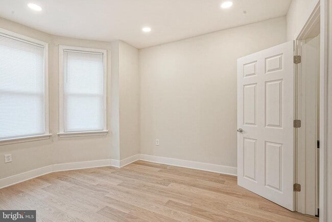 Building Photo - 3040 N Water St