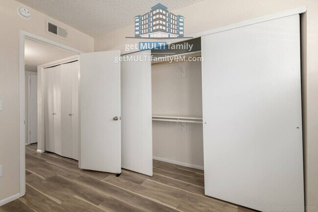 Building Photo - 11640 N 51st Ave