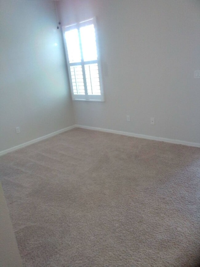 Building Photo - Arborview Park Townhouse close to UCF located in Oviedo (2 bed /2 1/2 bath)