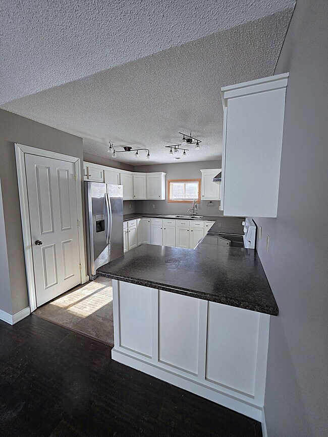 Building Photo - 1300 146th Ave