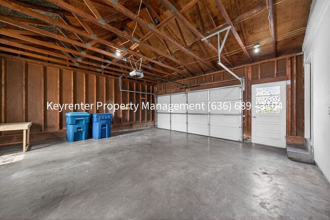 Building Photo - Spacious Updated 4-Bedroom Home in Prime Chesterfield Location