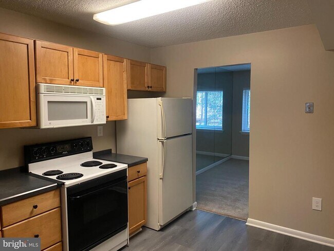 Building Photo - 11723 Karbon Hill Ct