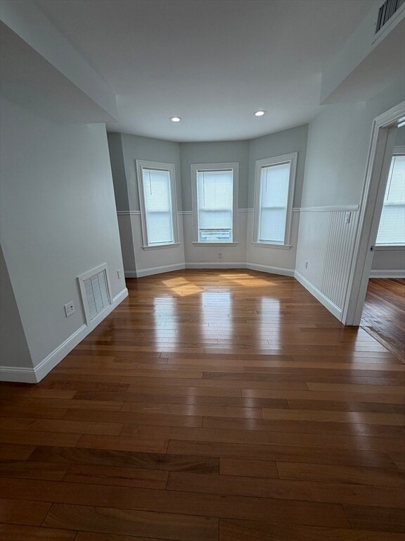 Building Photo - 832 Montello St