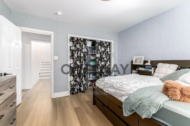Building Photo - 107 S Catalina St